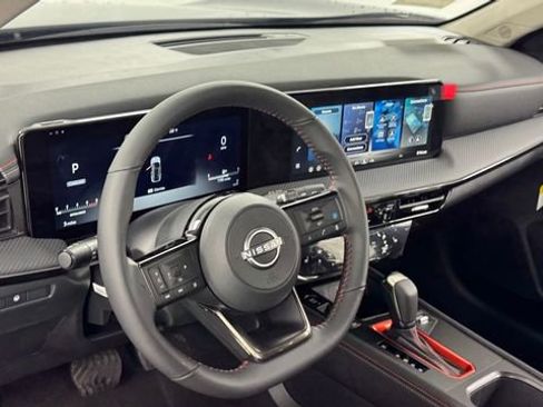 New 2026 Nissan Kicks SR w/ Cold Weather Package AWD/4WD image 34