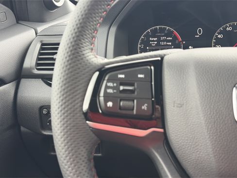 Certified 2026 Honda Ridgeline Black Edition image 23
