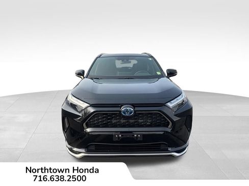Used 2023 Toyota RAV4 SE w/ Weather & Moonroof Package AWD/4WD image 10