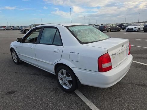 Used 2003 MAZDA Protege FWD image 3