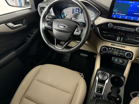 Used 2022 Ford Escape SEL AWD/4WD image 32