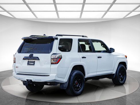 Used 2021 Toyota 4Runner Venture w/ Moonroof Package image 4