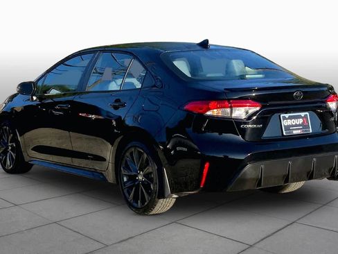 Used 2026 Toyota Corolla SE FWD image 12
