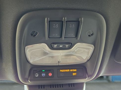 Certified 2024 Chevrolet Colorado ZR2 w/ Technology Package image 29