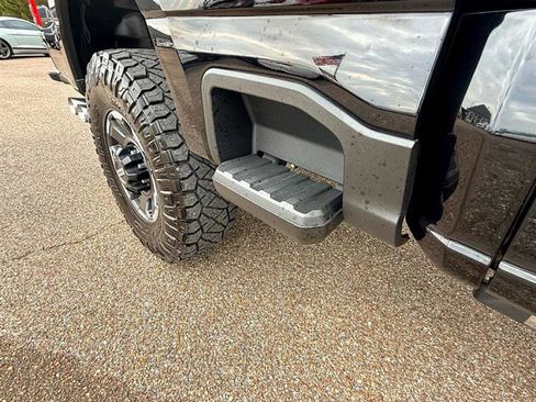 Used 2024 Ford F250 Platinum w/ Tremor Off-Road Package image 15