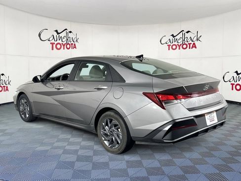 Used 2024 Hyundai Elantra SEL image 6