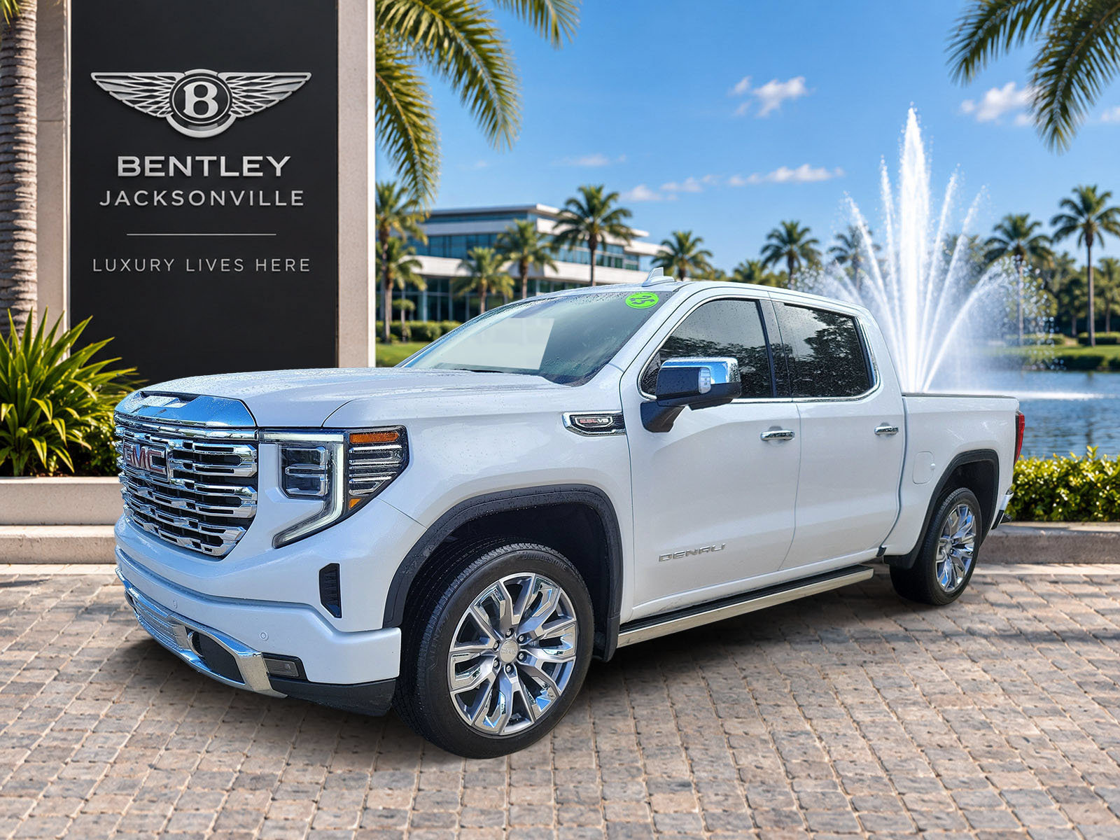 Used 2025 GMC Sierra 1500 Denali w/ Denali Reserve Package AWD/4WD image 6