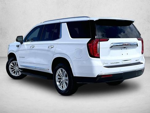 Used 2023 GMC Yukon SLT w/ SLT Premium Package image 13