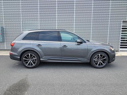 Certified 2024 Audi Q7 3.0T Prestige AWD/4WD image 4