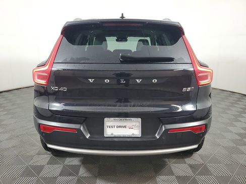 Used 2023 Volvo XC40 B5 Plus w/ Protection Package Premier AWD/4WD image 7