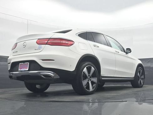 Used 2019 Mercedes-Benz GLC 300 4MATIC Coupe image 33