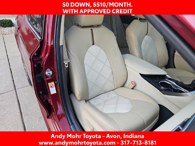 Used 2018 Toyota Camry XLE FWD image 35