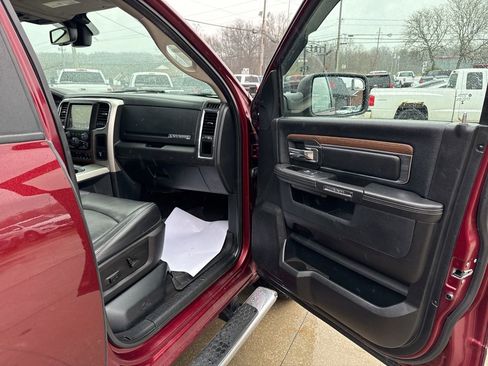 Used 2017 RAM 1500 Laramie w/ Convenience Group AWD/4WD image 43
