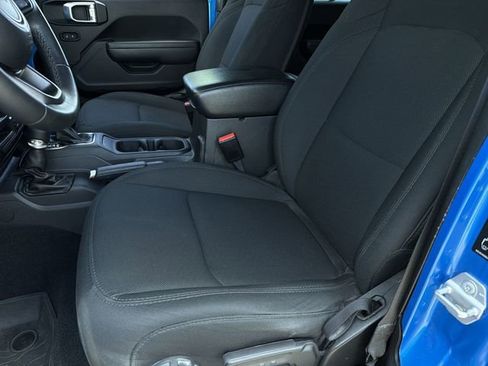 Used 2022 Jeep Wrangler Unlimited Sport w/ Sun And Sound Package image 23