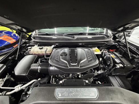 Used 2024 Jeep Wagoneer Series III image 28