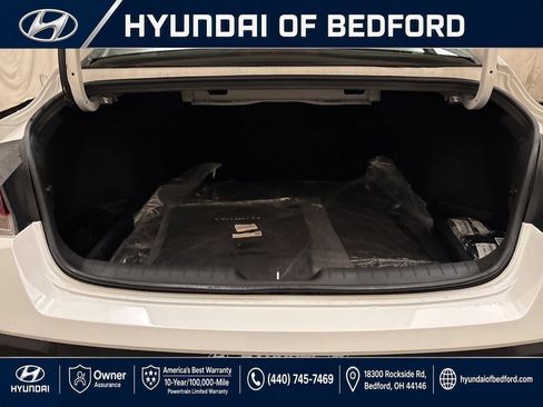 Certified 2026 Hyundai Elantra SE w/ Cargo Package FWD image 12