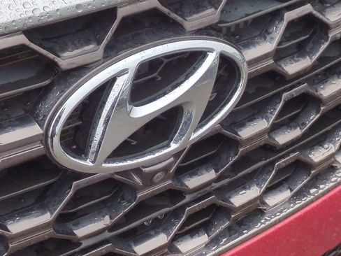 Used 2019 Hyundai Santa Fe Ultimate image 11