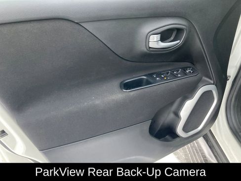 Used 2019 Jeep Renegade Sport image 13