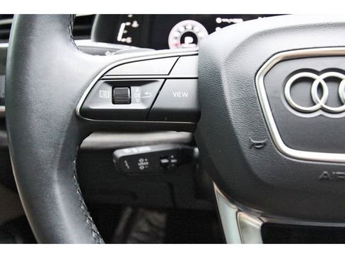 Used 2022 Audi Q7 3.0T Premium Plus w/ Premium Plus Package AWD/4WD image 18