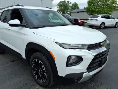 Used 2023 Chevrolet TrailBlazer LT AWD/4WD image 5