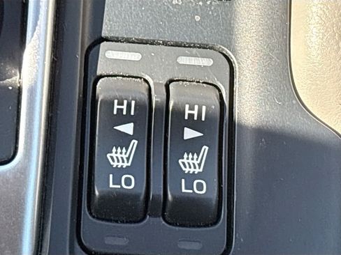 Used 2021 Subaru Forester Premium AWD/4WD image 19