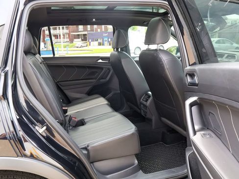 Used 2022 Volkswagen Tiguan SE R-Line AWD/4WD image 29