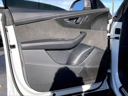 Used 2021 Audi RS Q8 image 26