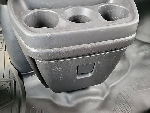 Used 2020 Chevrolet Express 3500 Extended w/ Driver Convenience Package image 10