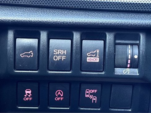 Used 2020 Subaru Forester Limited w/ Popular Package #3 image 16