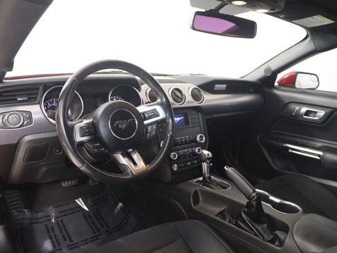 Used 2019 Ford Mustang GT RWD image 30