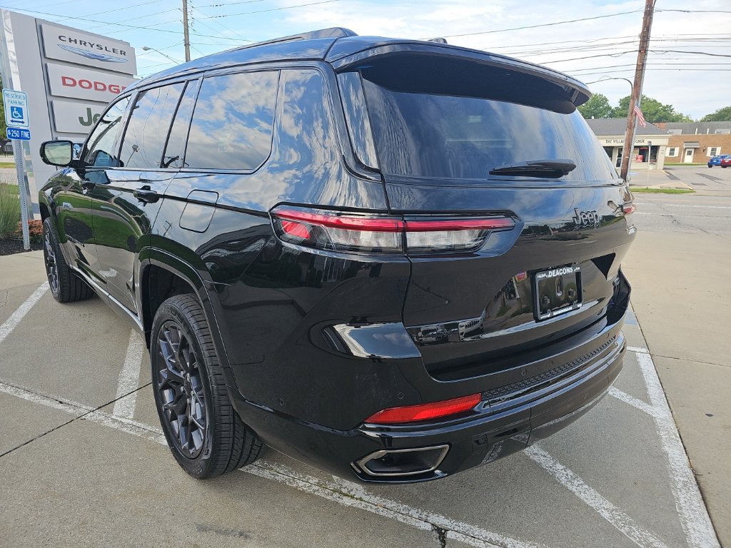 Certified 2024 Jeep Grand Cherokee L Summit AWD/4WD image 16