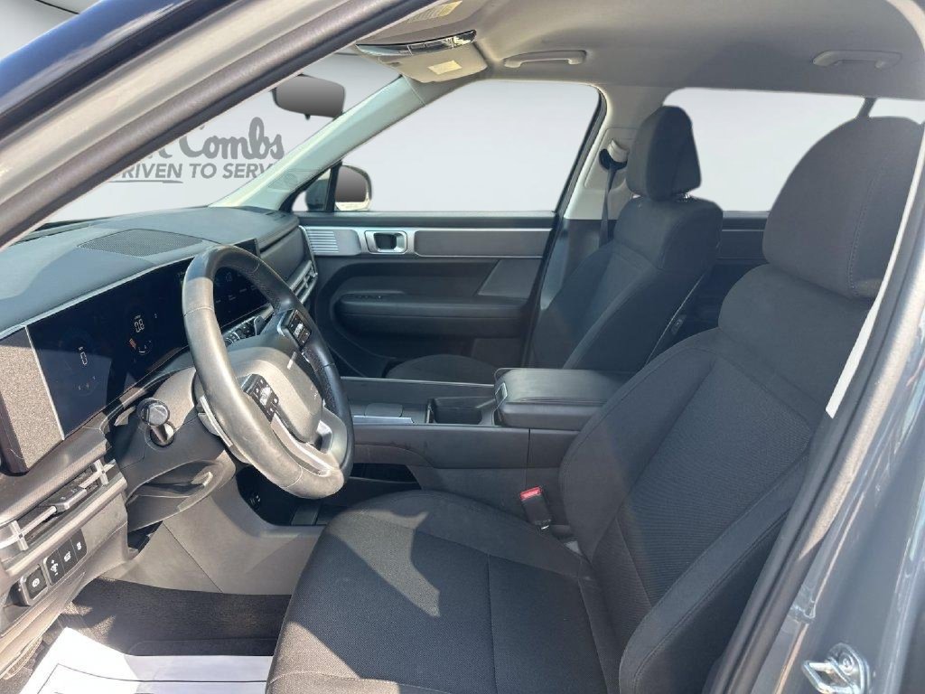 Used 2024 Hyundai Santa Fe SE FWD image 7
