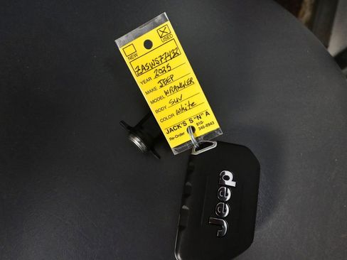 Used 2025 Jeep Wrangler Willys 4xe image 22