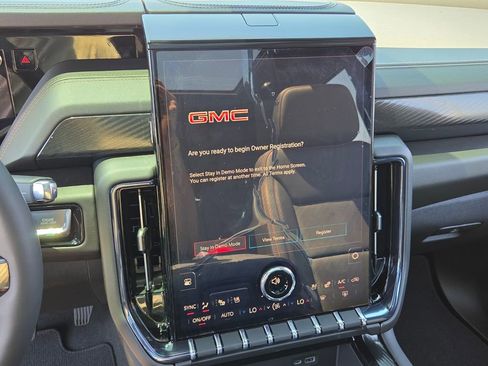 New 2026 GMC Yukon AT4 w/ AT4 Premium Plus Package AWD/4WD image 18
