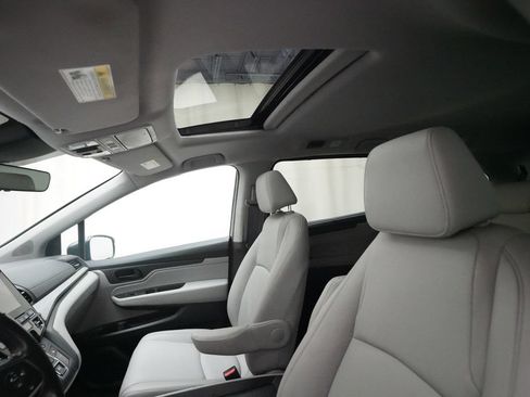 Used 2023 Honda Odyssey EX-L image 33