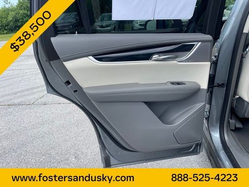 Certified 2023 Cadillac XT6 Premium Luxury w/ Technology Package FWD image 15