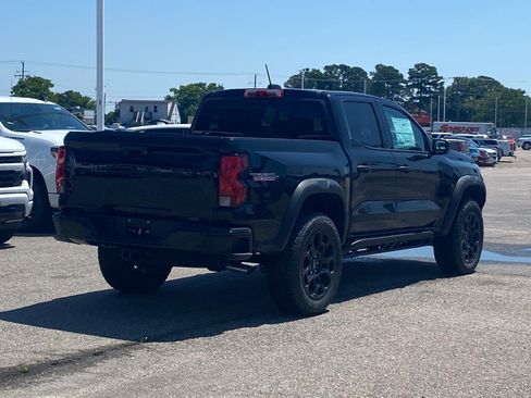 New 2026 Chevrolet Colorado Trail Boss w/ LPO, Skid Plate Package AWD/4WD image 3