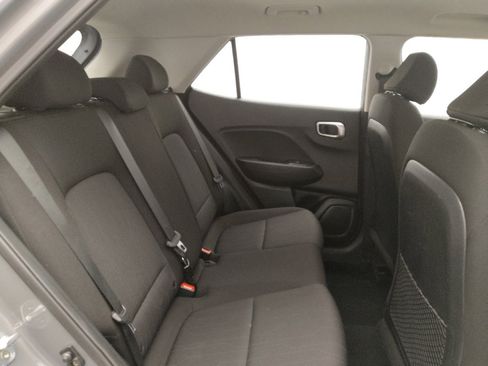 Used 2020 Hyundai Venue SE FWD image 19