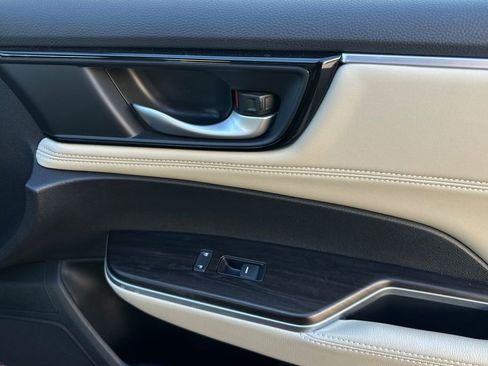 Certified 2021 Honda Clarity Plug-In Hybrid image 19