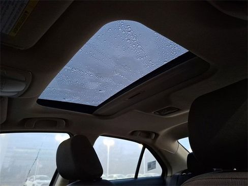 Used 2010 Suzuki Kizashi GTS image 21