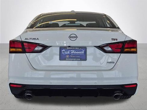 Certified 2025 Nissan Altima 2.5 SR AWD/4WD image 8