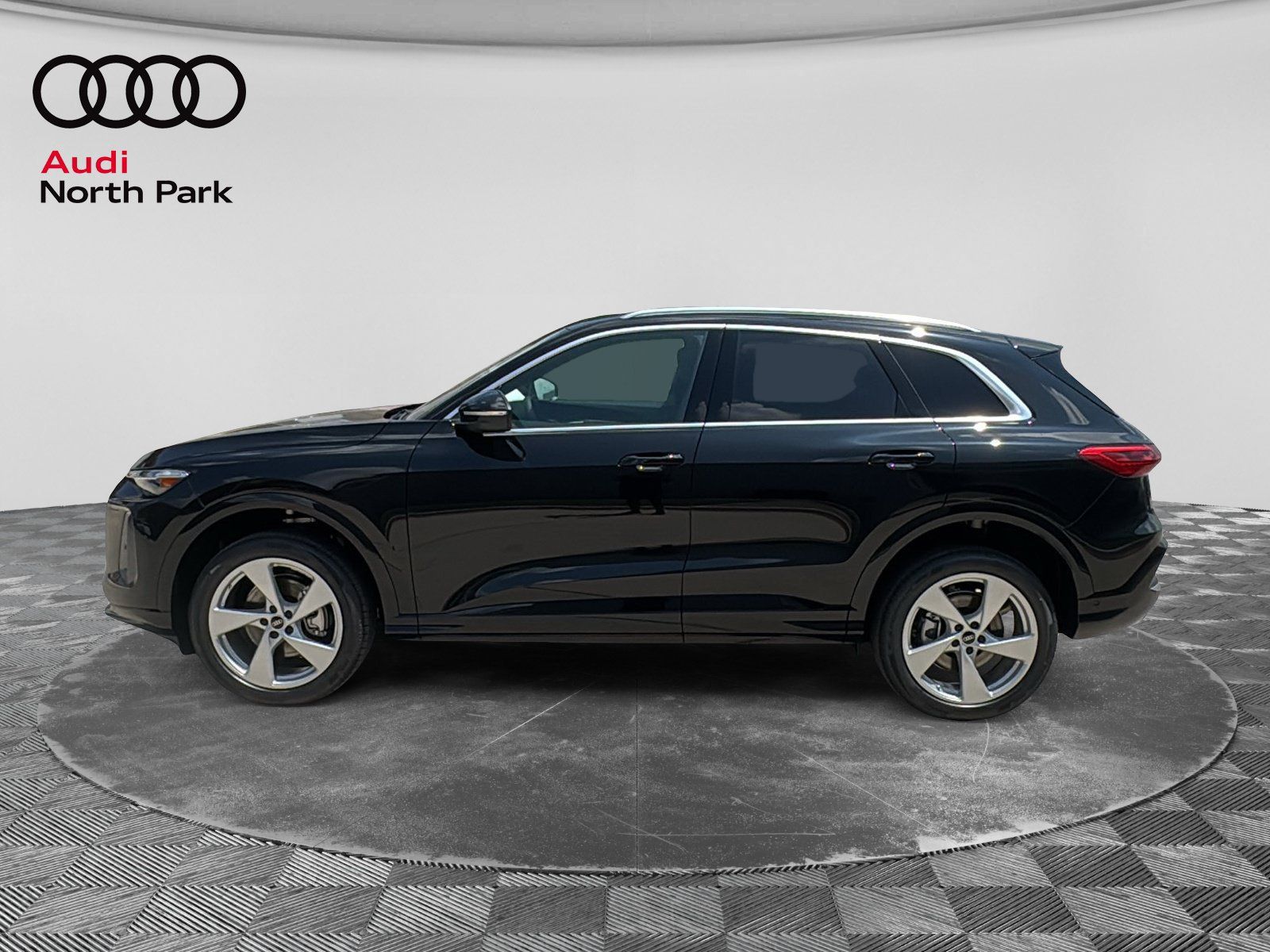 New 2026 Audi Q5 Premium AWD/4WD image 4