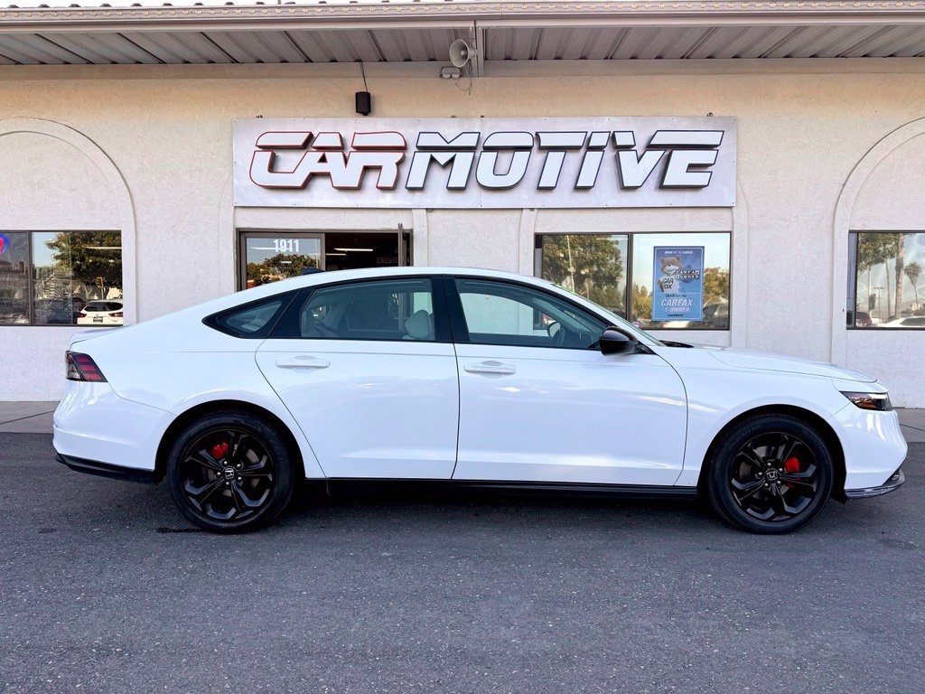 Used 2025 Honda Accord SE image 3