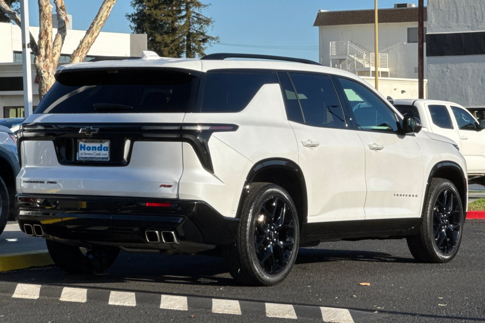 Used 2024 Chevrolet Traverse RS w/ LPO, Floor Liner Package AWD/4WD image 9