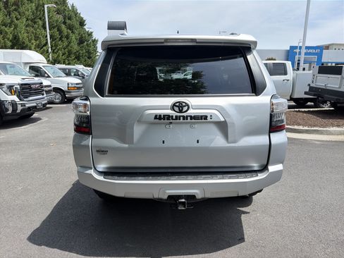 Used 2024 Toyota 4Runner SR5 Premium w/ Moonroof Package RWD image 8