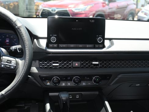 Used 2023 Honda Accord EX image 17