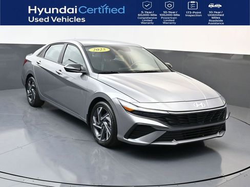 Certified 2025 Hyundai Elantra Sport image 1