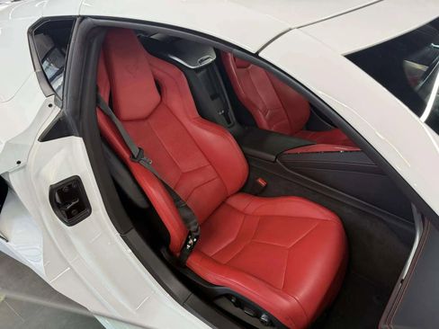 Used 2025 Chevrolet Corvette Stingray Preferred Cpe w/ 2LT image 23