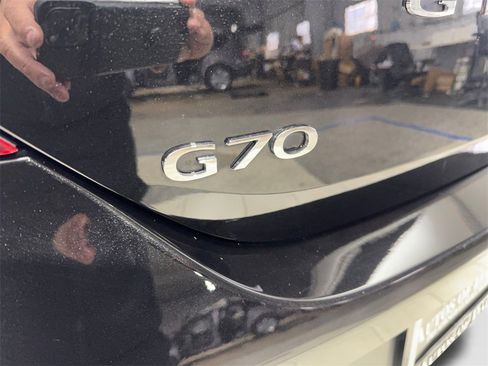 Used 2025 Genesis G70 2.5T image 23