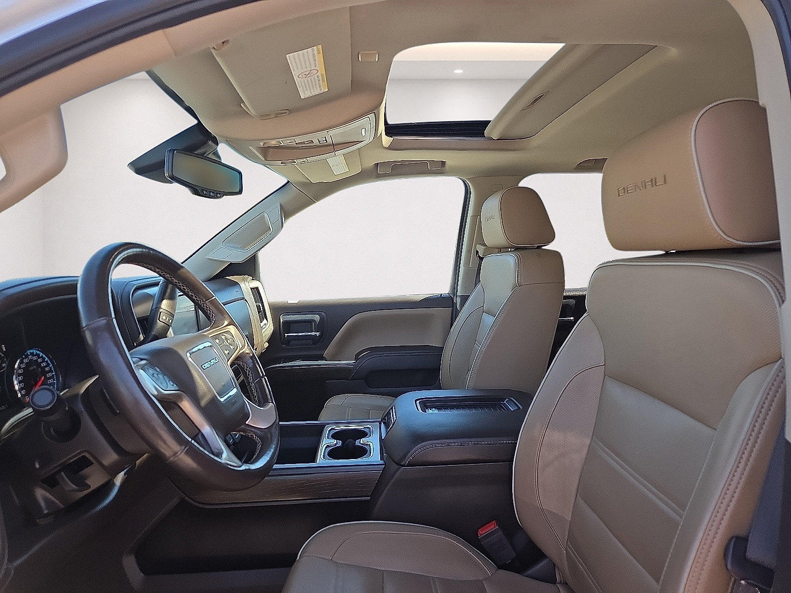 Used 2018 GMC Sierra 2500 Denali w/ Duramax Plus Package AWD/4WD image 9